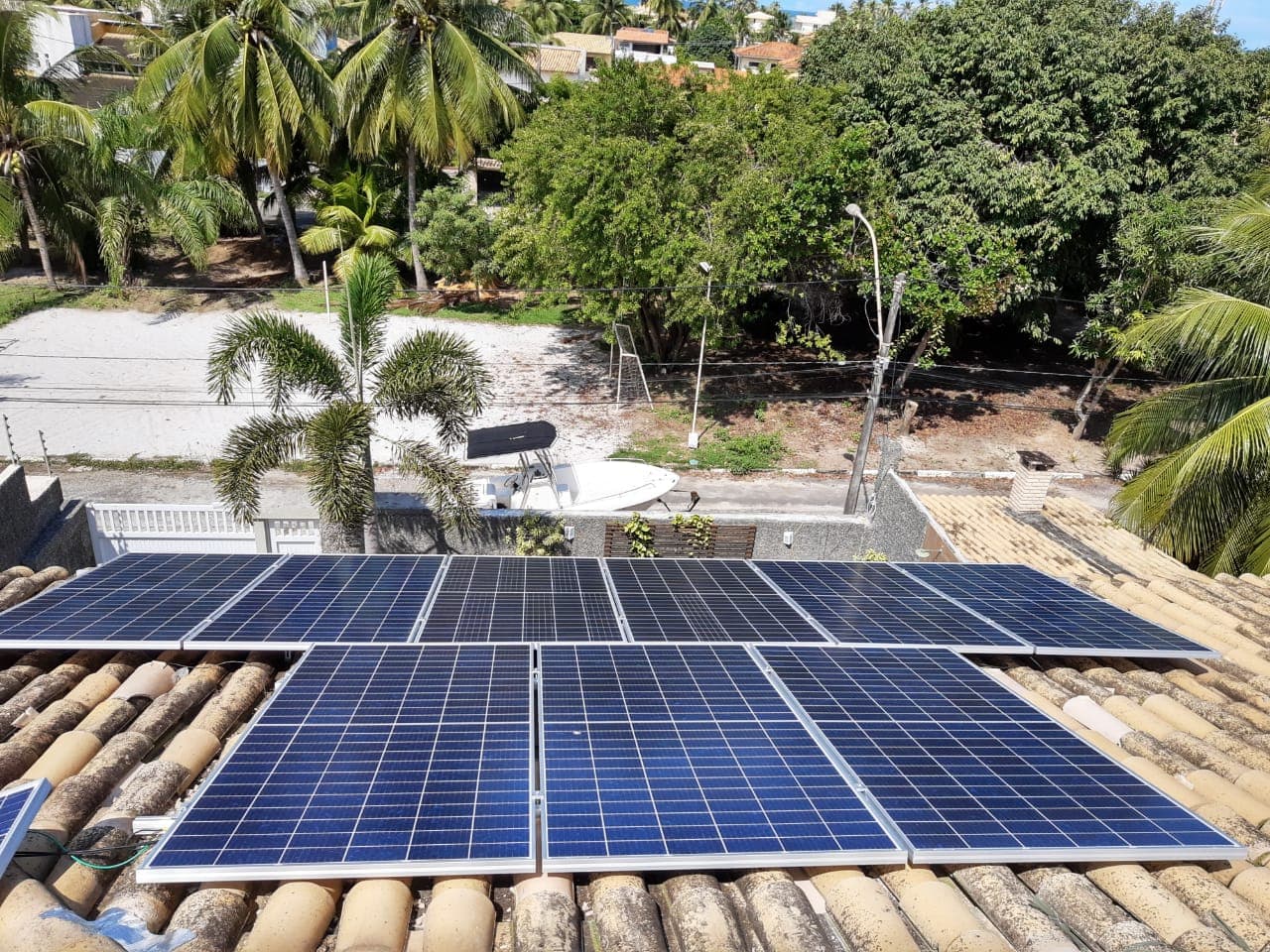 Instalação sistema Vilas do atlantico 5.2 kwp