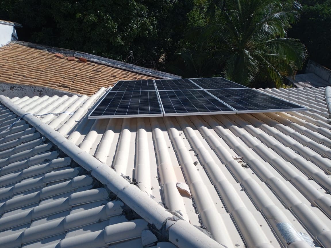 Instalação Vilas do atlântico 9.72 kwp